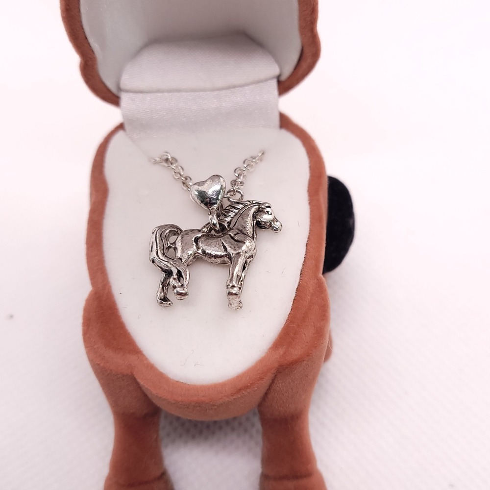Horse Pendant Necklace Silver Tone Equestrian Heart Bail w Horse Jewelry Box